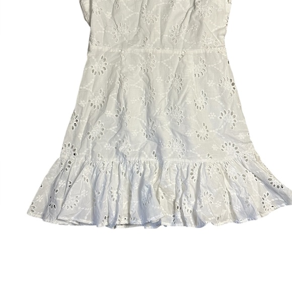Yumi Kim Eyelet Dress Alicia White Size M Short Sleeve Lined Mini Ruffle Skirt - Picture 6 of 9